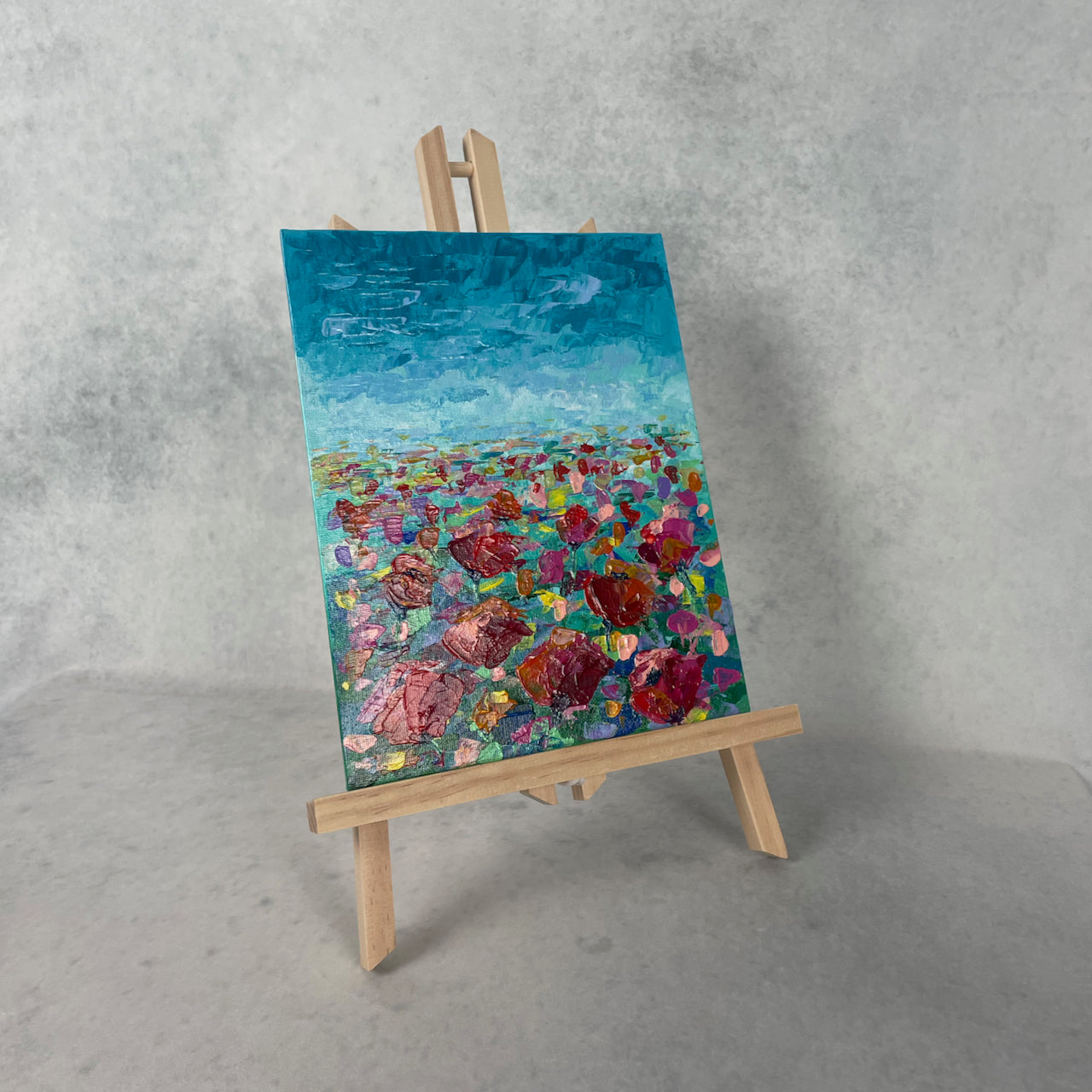 Flower wave. Poppies