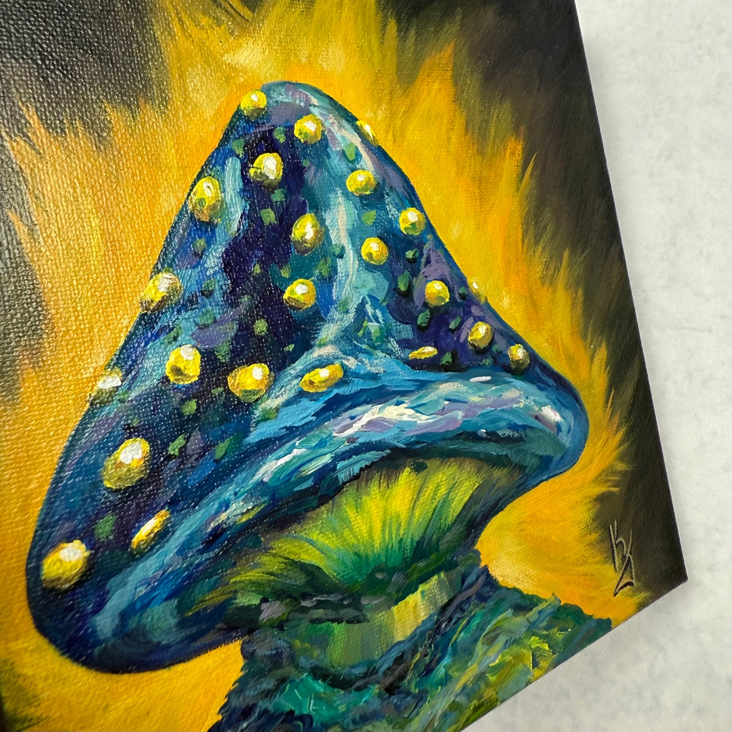 High-headed mushroom. Blue