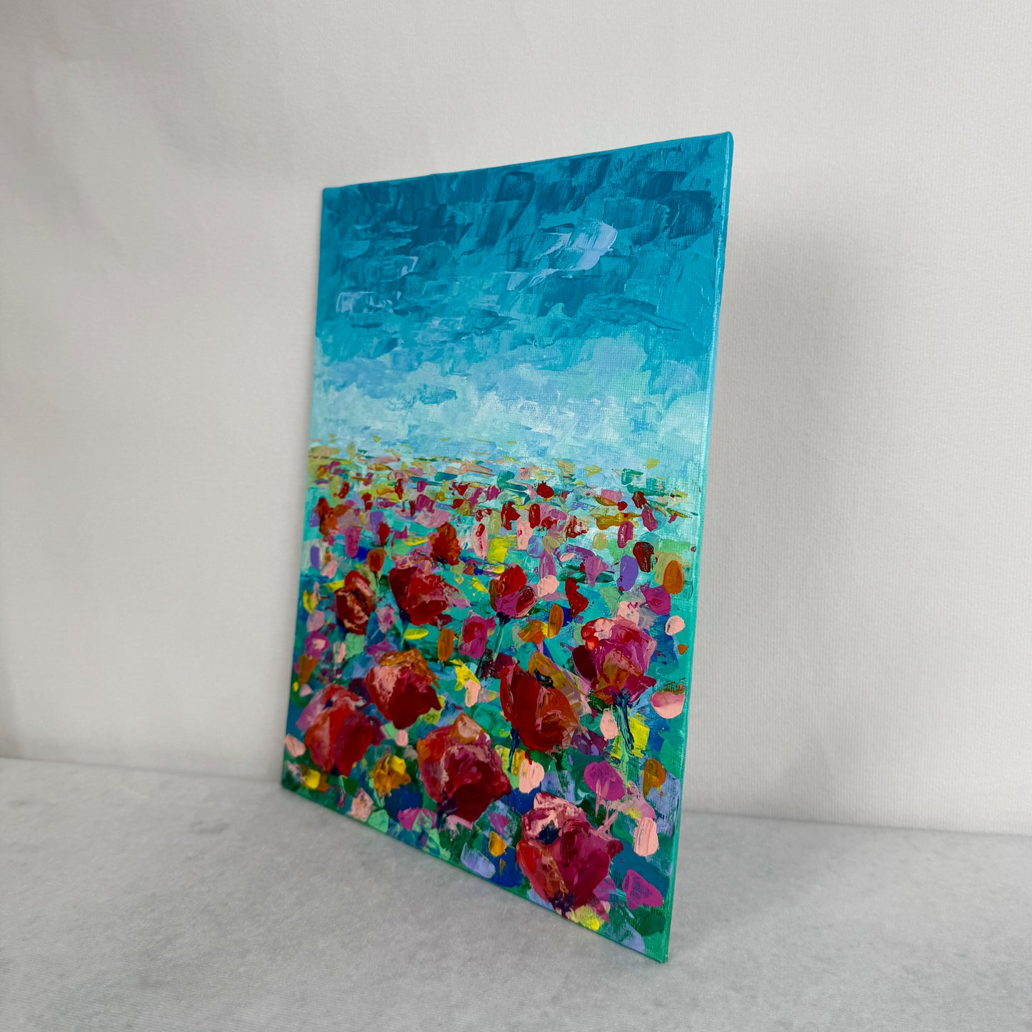 Flower wave. Poppies